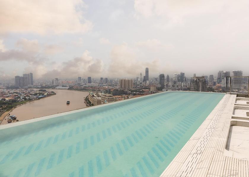  Phnom Penh Swimming pool [outdoor]