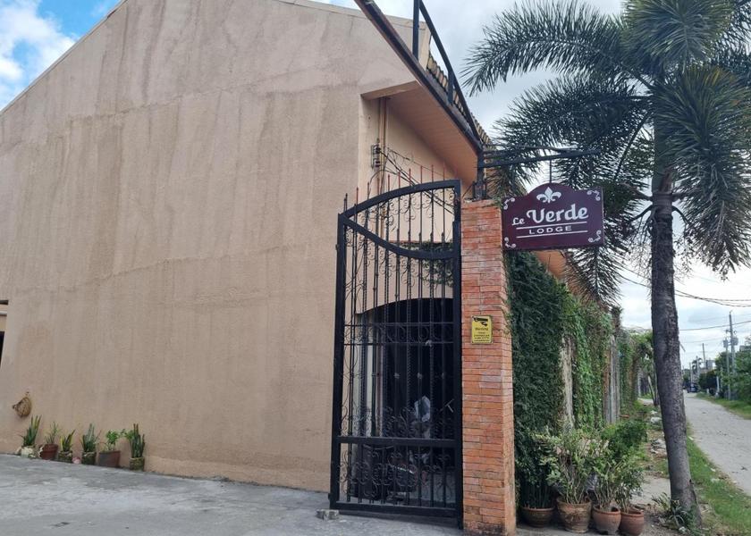 Central Luzon Magalang Exterior view