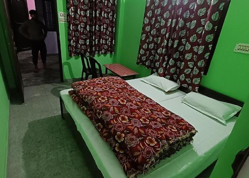 Uttarakhand Kedarnath Deluxe Double Bedroom
