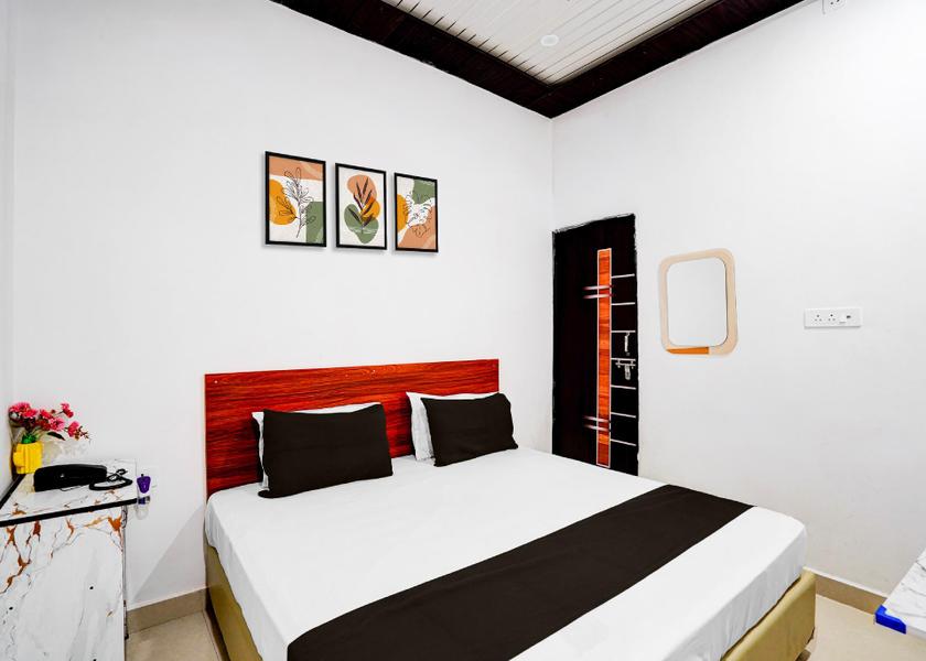 Uttar Pradesh Mainpuri Classic Triple Room