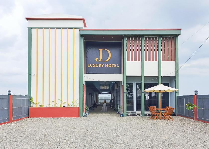 Central Java Ketanggungan Exterior view