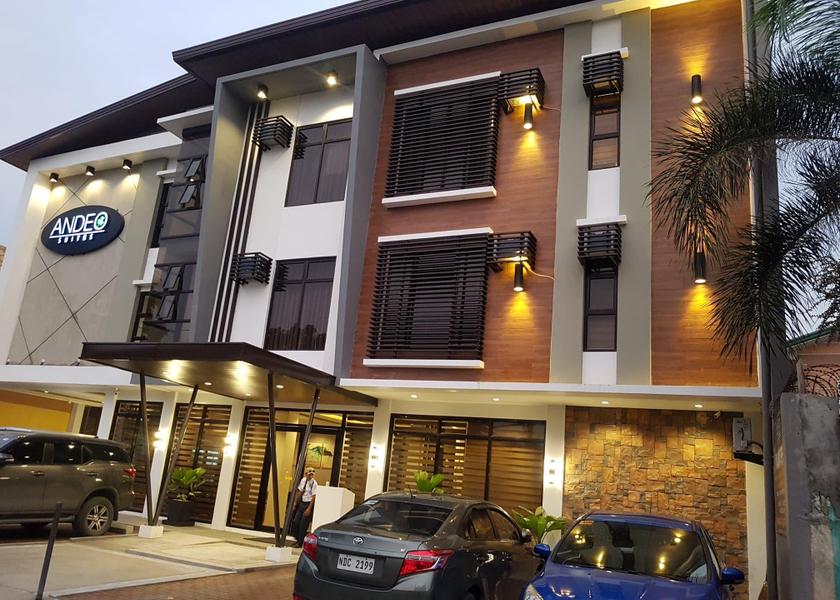 Central Luzon Angeles City Hotel Exterior