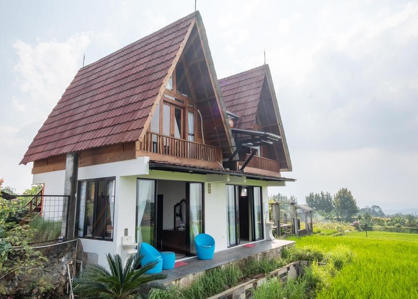 West Java Ciawi Hotel Exterior