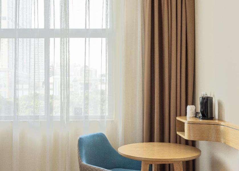 Guangdong Zhanjiang Dossen - Bed Room With City View