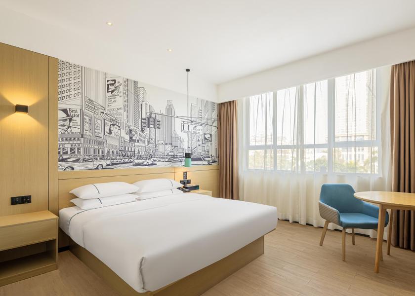 Guangdong Zhanjiang Dossen - Bed Room With City View