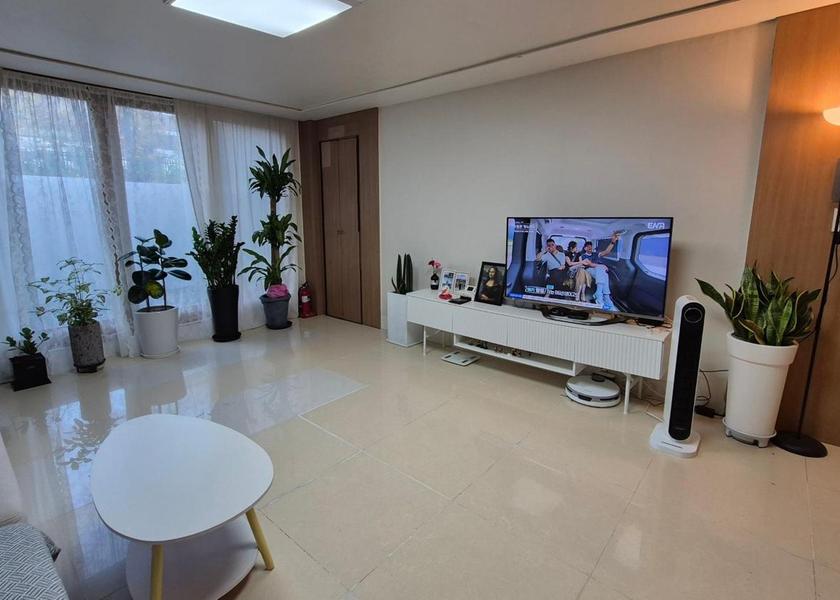 Gyeonggi Goyang Shared lounge/TV area