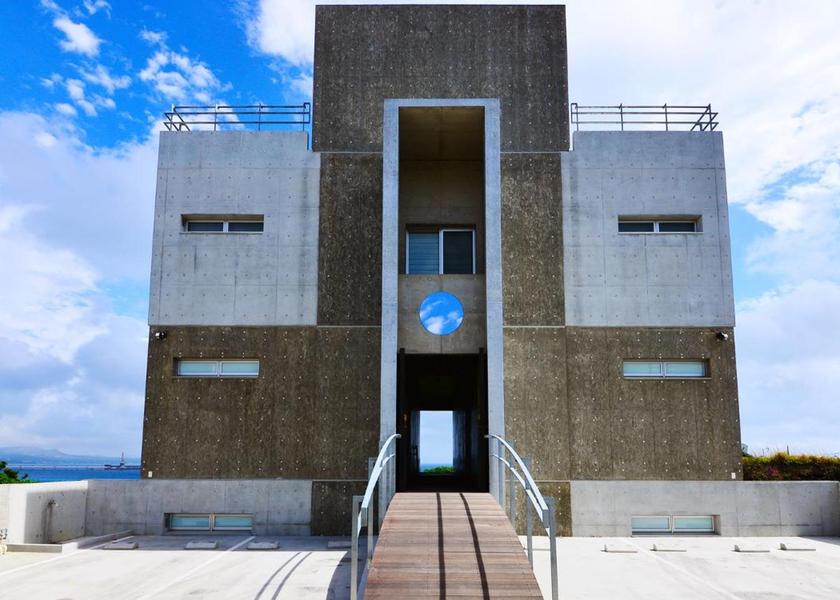 Okinawa Uruma Exterior view