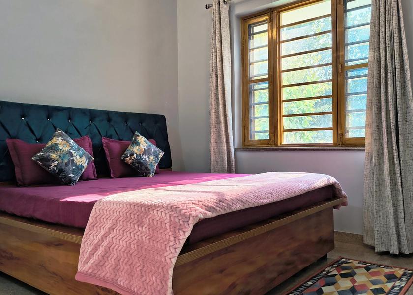 Uttarakhand Dehradun Double Room