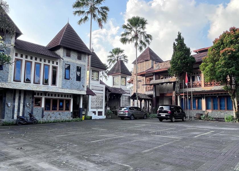 West Java Megamendung Exterior view