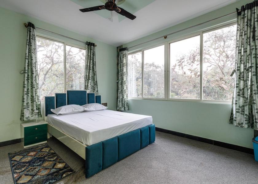 Tamil Nadu Denkanikottai Five-Bedroom Villa
