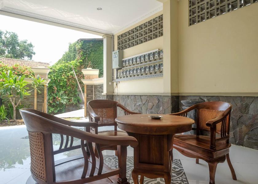 Central Java Colomadu Interior view