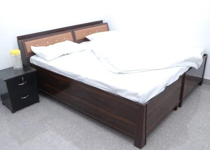Uttarakhand Barkot Triple Room - Disability Access