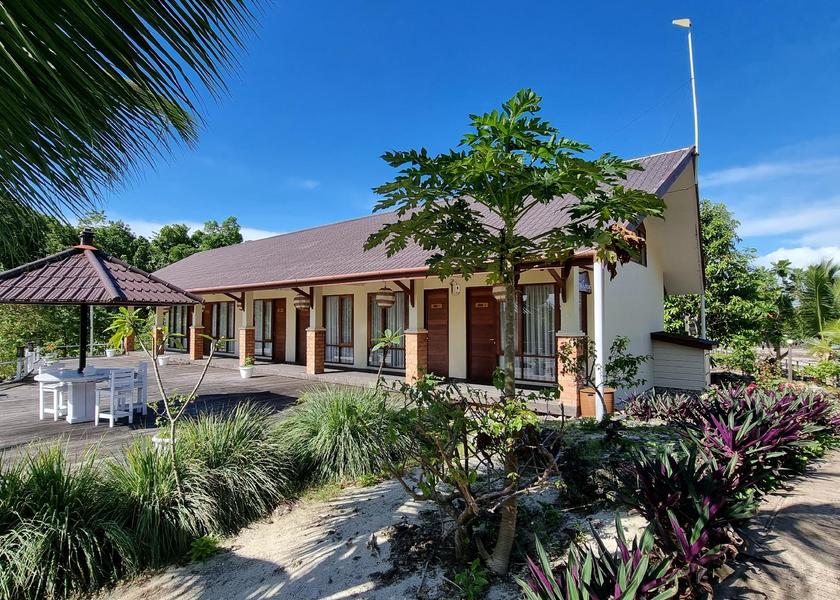 East Kalimantan Maratua Island Hotel Exterior