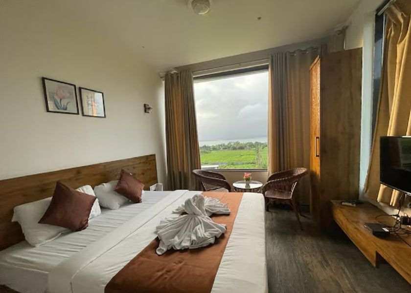 Maharashtra Nashik Deluxe Mountain View Room