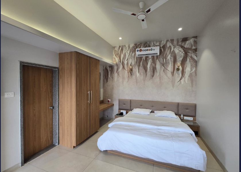 Maharashtra Latur Deluxe Room