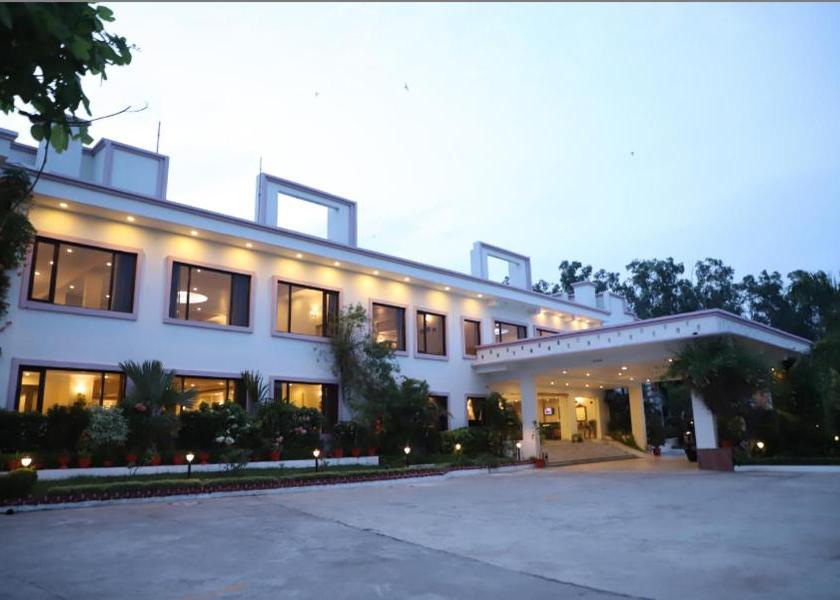 Madhya Pradesh Khajuraho Hotel Exterior