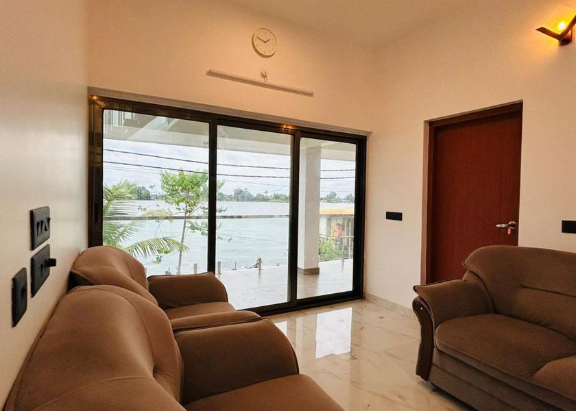 Kerala Alleppey Deluxe Room