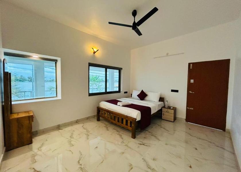 Kerala Alleppey Deluxe Room