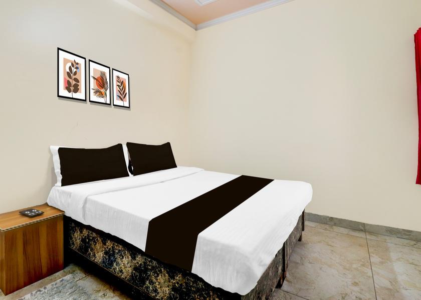 Uttarakhand Dehradun Room
