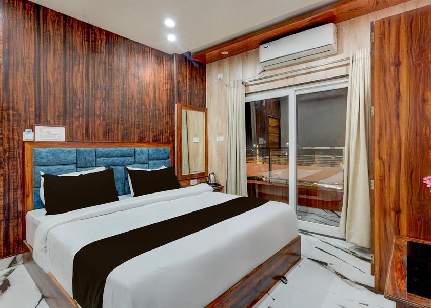 Uttar Pradesh Varanasi Room