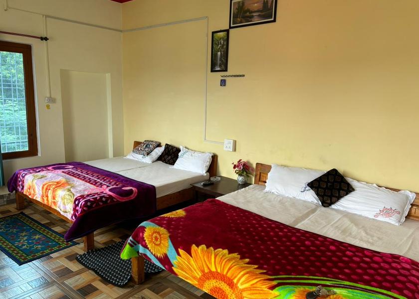 Uttarakhand Binsar Bedroom