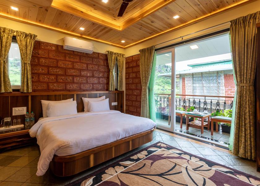 Maharashtra Mahabaleshwar Bedroom