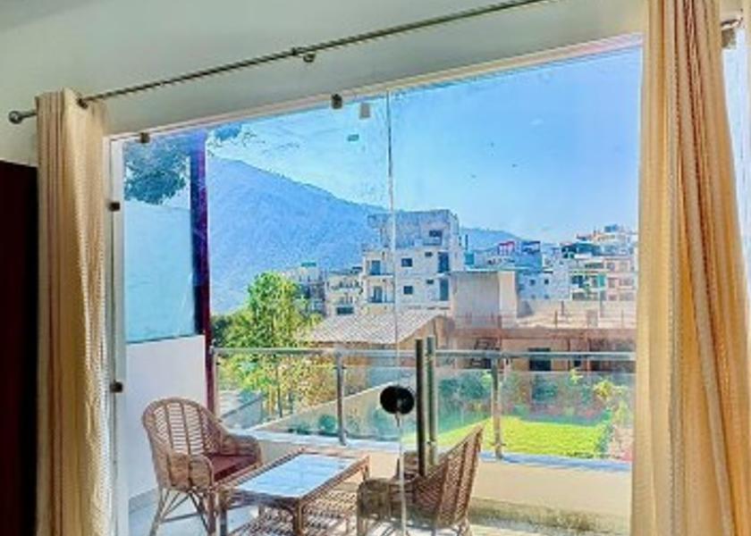 Uttarakhand Rishikesh  Super Deluxe Room With Mountain View
