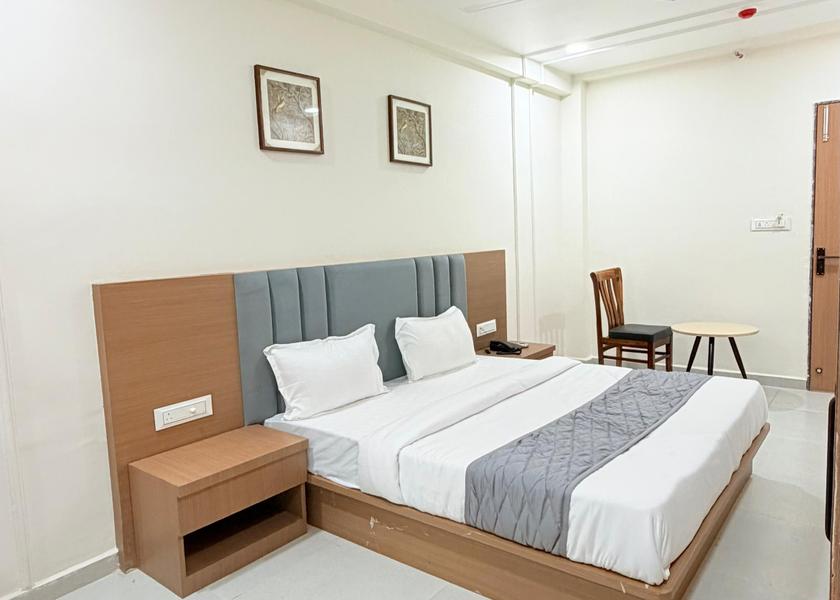 Gujarat Bharuch Deluxe Room
