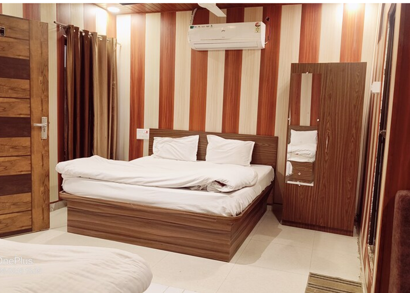 Uttar Pradesh Ayodhya Suite Room 