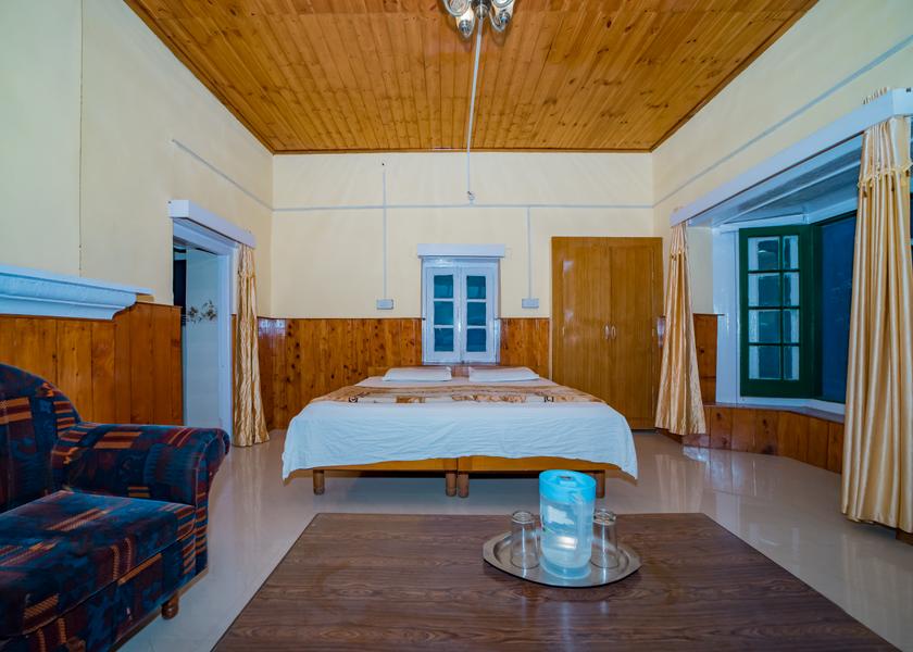 Himachal Pradesh Bir Deluxe Room