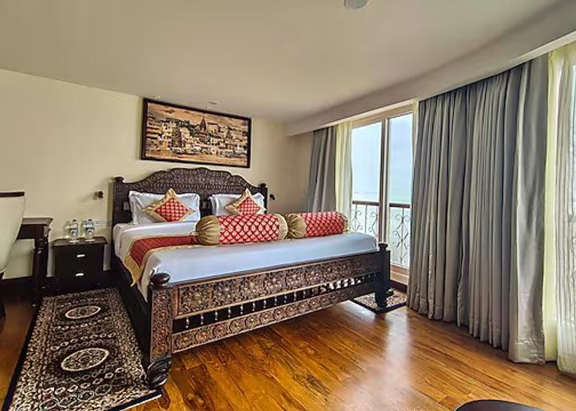 Uttar Pradesh Varanasi Deluxe Room (Sunrise View)