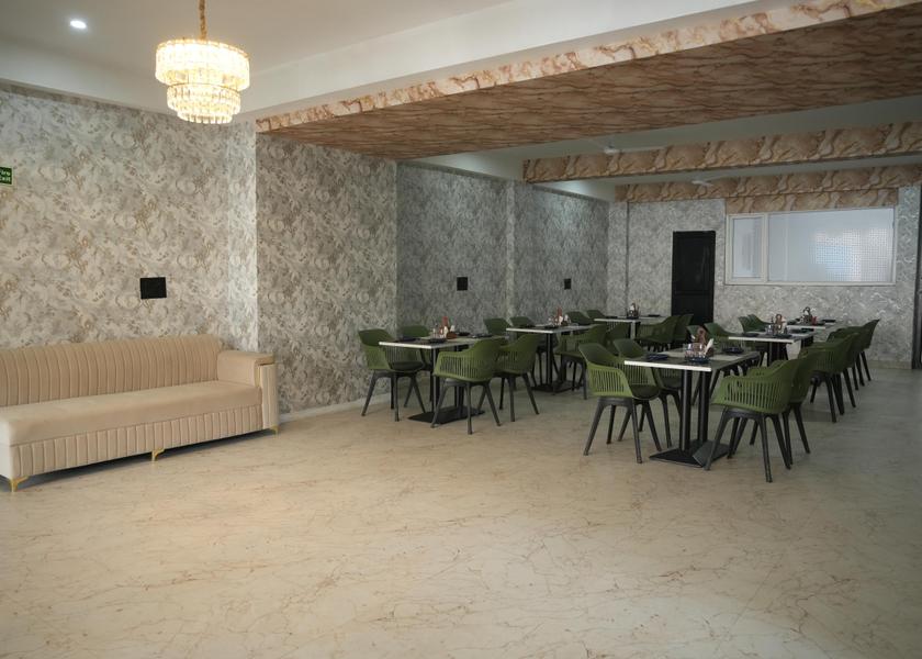 Uttar Pradesh Noida Food & Dining