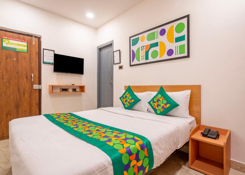 Telangana Hyderabad Economy Room 