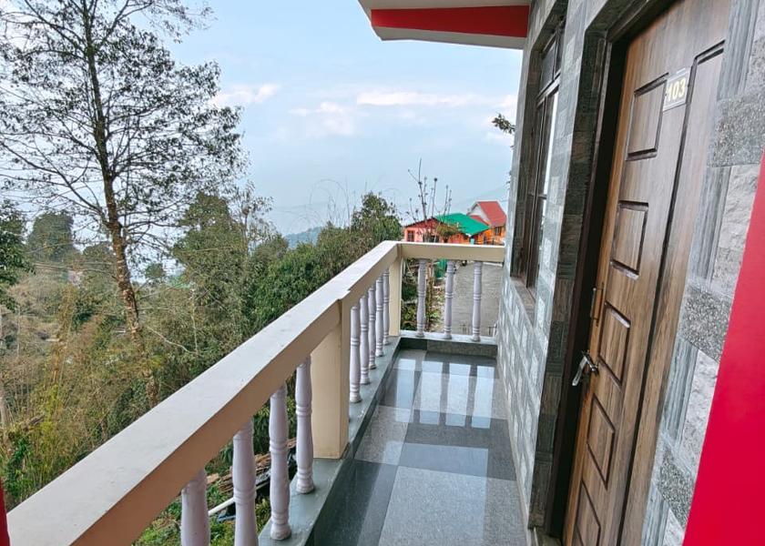 West Bengal Rishyap Family Room