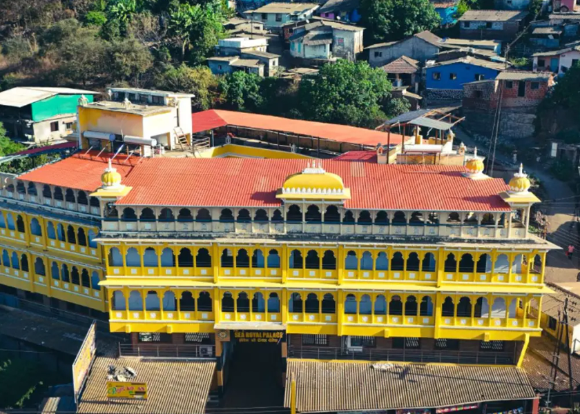 Maharashtra Shrivardhan Hotel Exterior