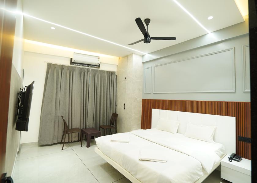 Maharashtra Solapur Deluxe Room