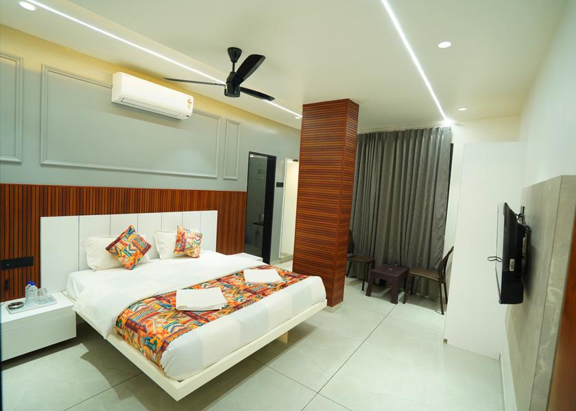 Maharashtra Solapur Suite Room