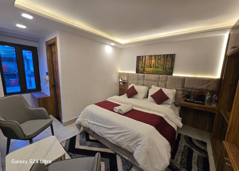 Uttarakhand Badrinath Deluxe Double Room