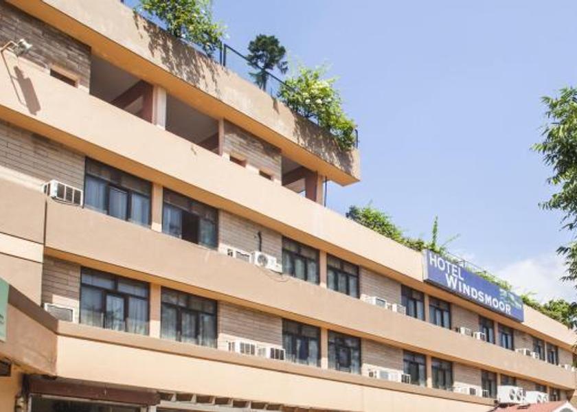Himachal Pradesh Parwanoo Hotel View