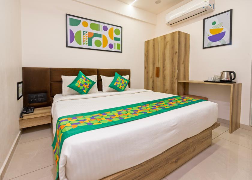 Gujarat Gandhinagar Economy Room 