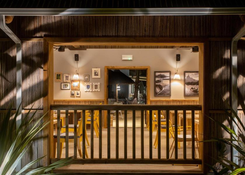  Belle Mare Restaurant