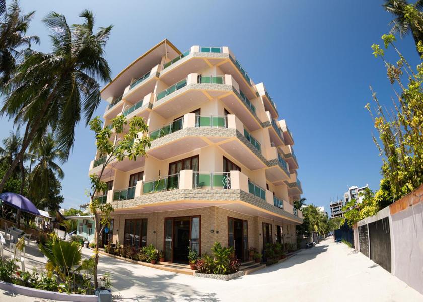 Kaafu Atoll Maafushi Entrance