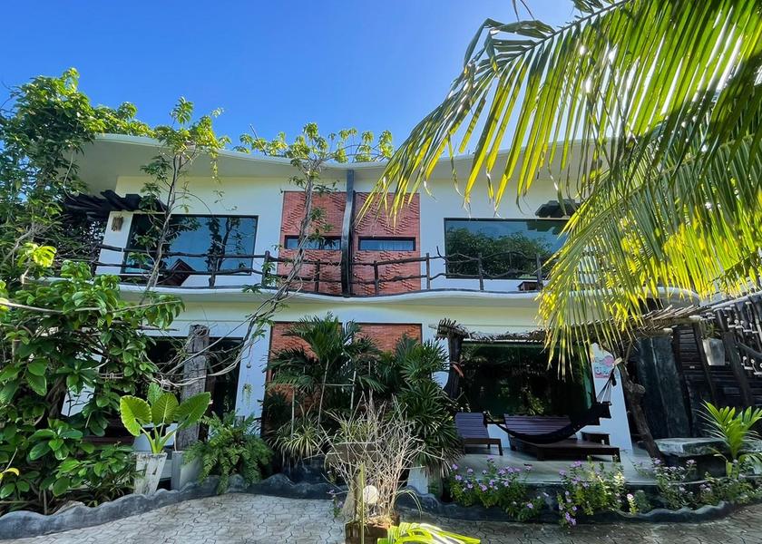 Surat Thani Province Koh Tao Exterior view