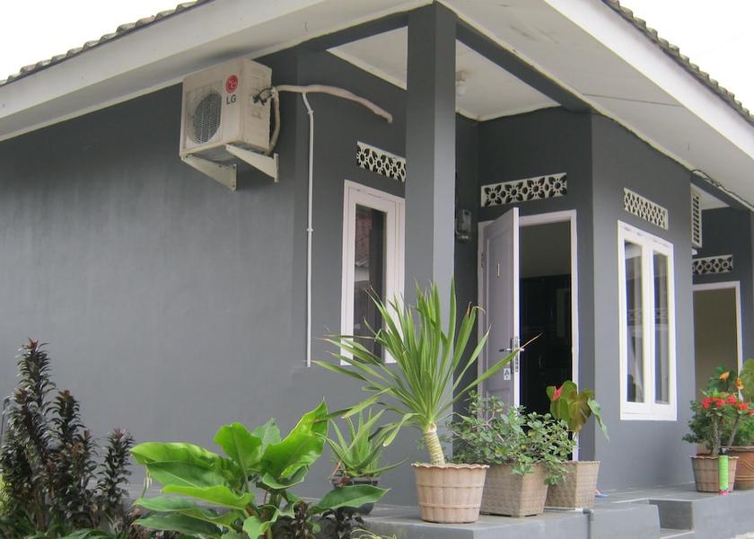 West Java Megamendung Front of property