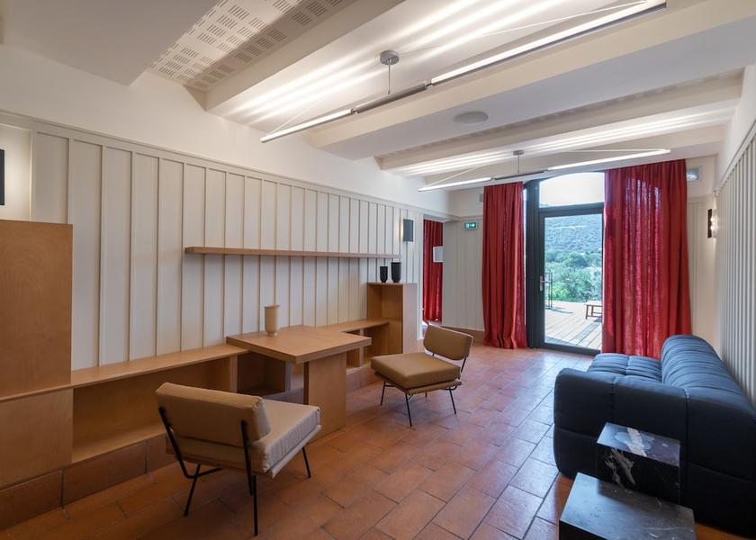 Corsica L'Île-Rousse Lobby lounge