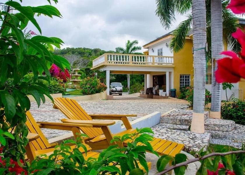 Saint James Montego Bay Terrace/patio