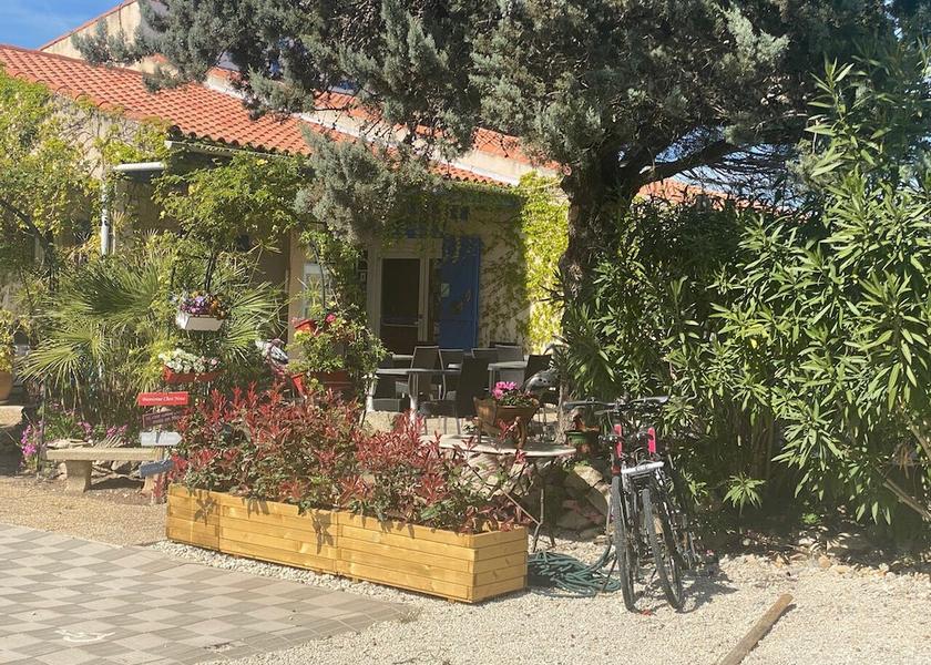 Occitanie Aigues-Mortes Exterior
