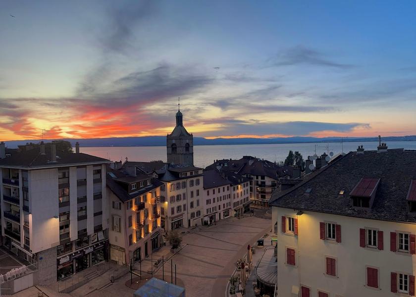 Auvergne-Rhône-Alpes Evian-les-Bains Lake view