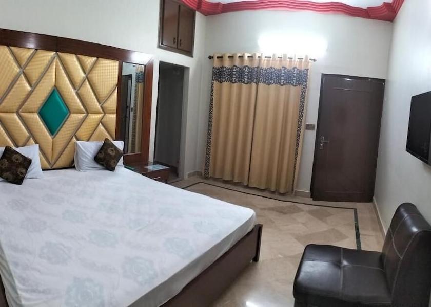Sindh Karachi Room