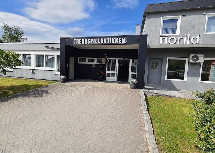 Møre og Romsdal Ålesund Front of property